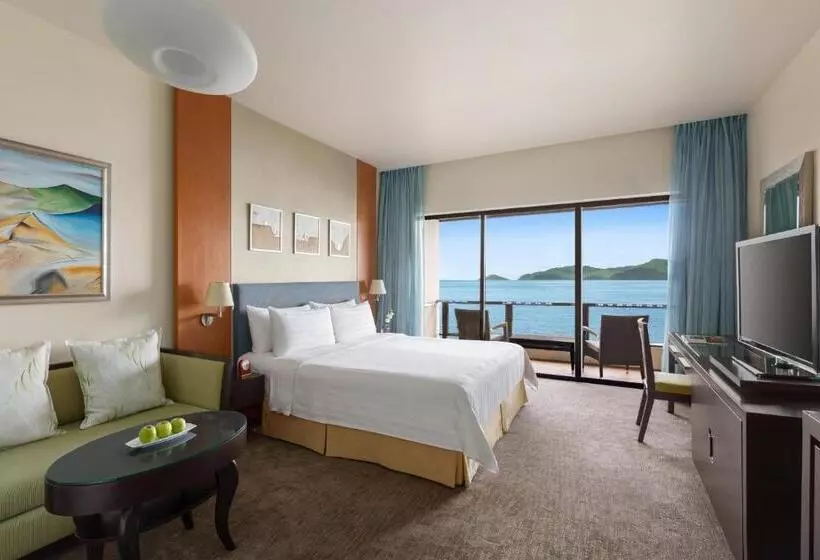 اتاق استاندارد با تخت بزرگ, Shangri La Tanjung Aru, Kota Kinabalu