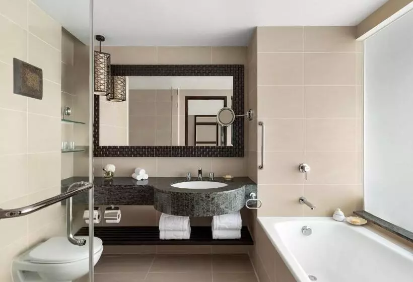 اتاق استاندارد با تخت بزرگ, Shangri La Tanjung Aru, Kota Kinabalu