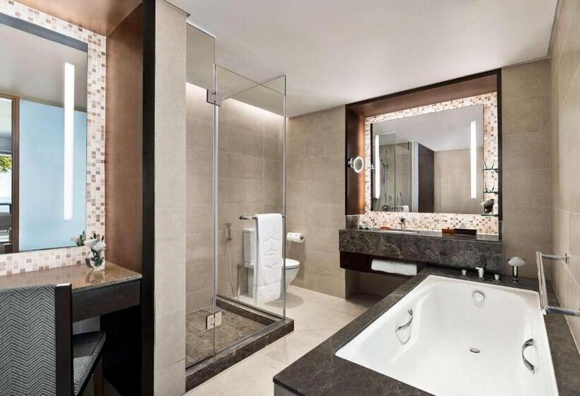 סוויטת אקזקיוטיב נוף לים, Shangri La Tanjung Aru, Kota Kinabalu