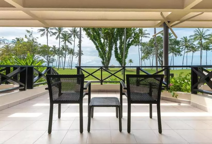Club Room King Bed, Shangri La Tanjung Aru, Kota Kinabalu