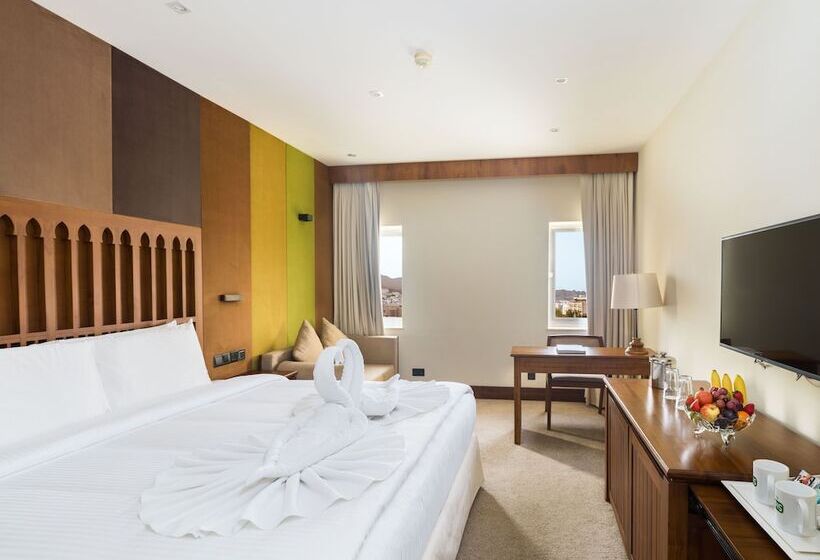 اتاق لوکس, Al Falaj