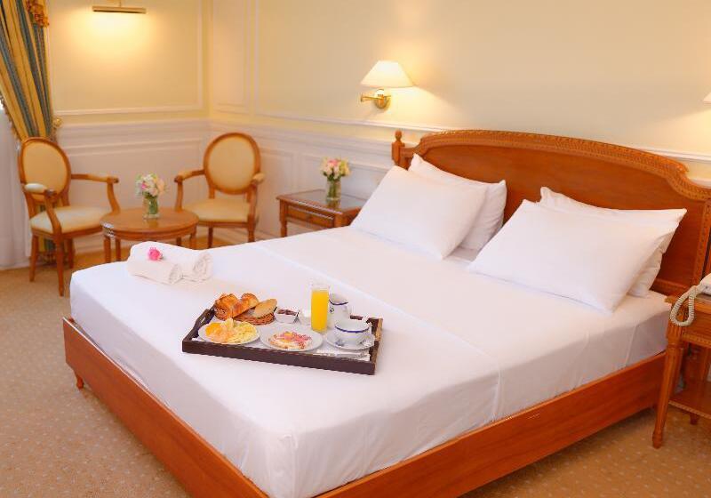 デラックスルーム, Hôtel Colbert   Spa & Casino