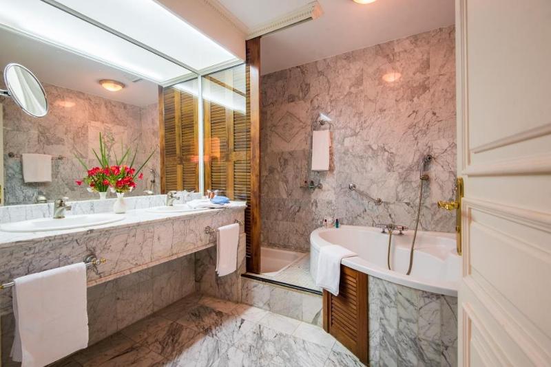 デラックスルーム, Hôtel Colbert   Spa & Casino