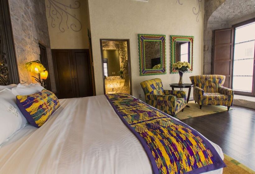 디럭스 룸, De La Soledad