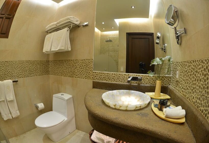 스탠다드 룸, De La Soledad