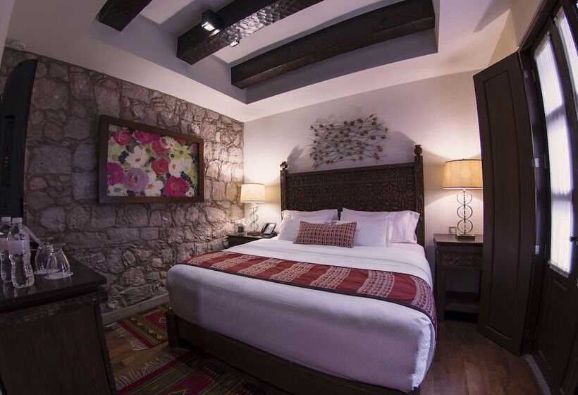 스탠다드 룸, De La Soledad