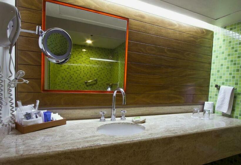 غرفة برستيج, Emporio Mazatlan