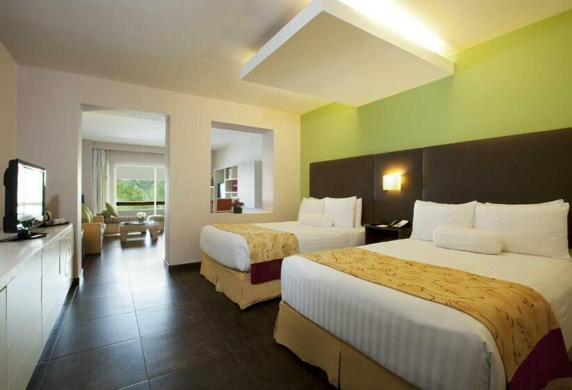 جناح جونيور, Emporio Mazatlan