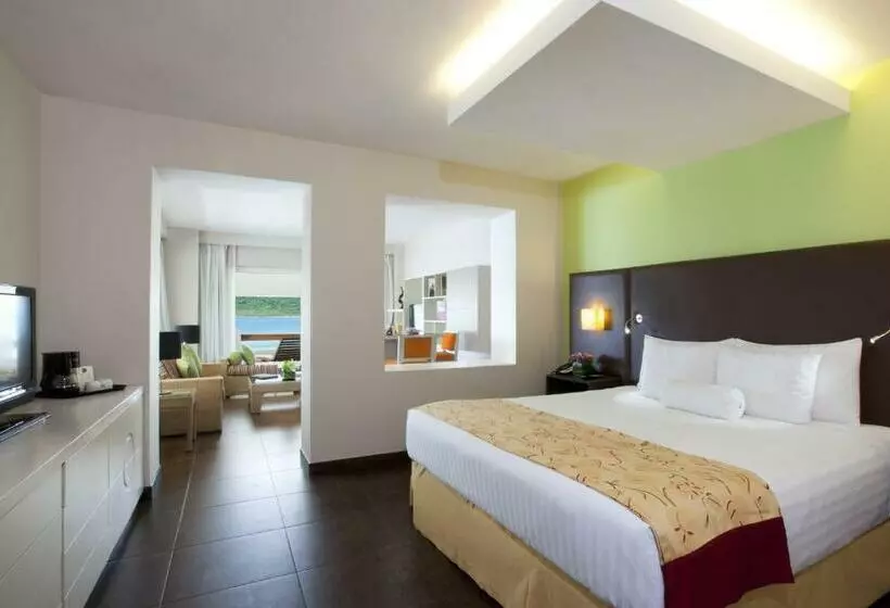 سوییت جونیور, Emporio Mazatlan