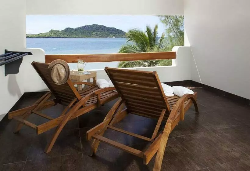 سوییت جونیور, Emporio Mazatlan