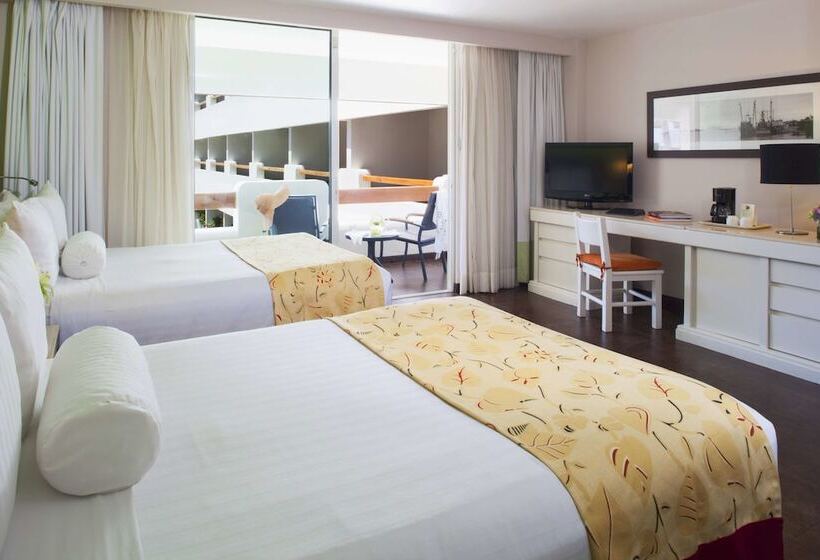 غرفة برستيج, Emporio Mazatlan