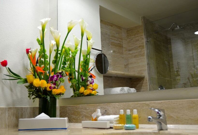 Quarto Clube Cama King, Fiesta Americana Puerto Vallarta All Inclusive & Spa