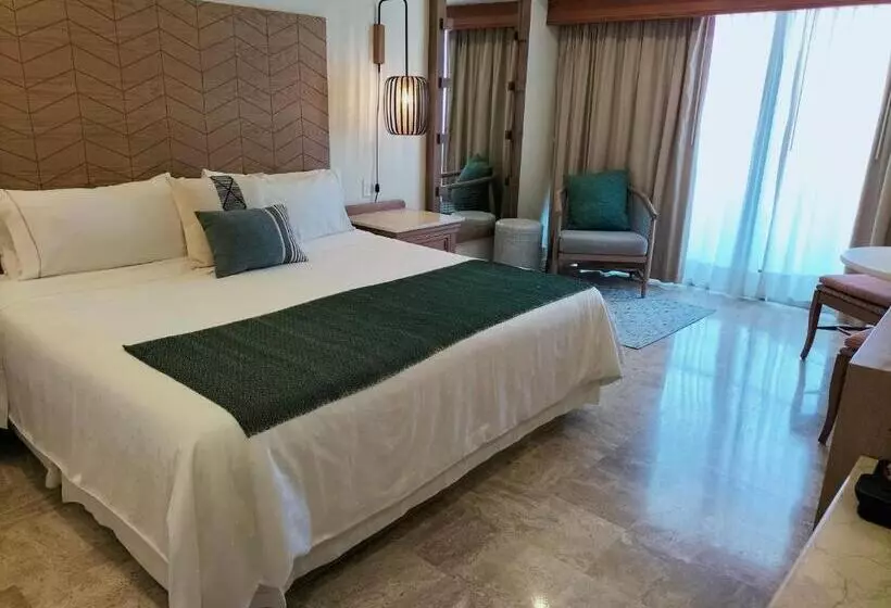キングサイズベッドのデラックスルーム, Fiesta Americana Puerto Vallarta All Inclusive & Spa