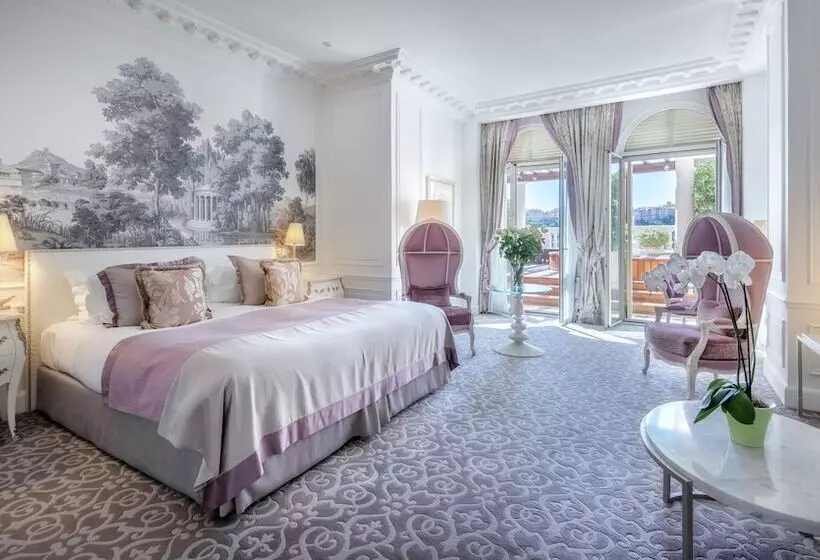 سوییت جونیور با چشم‌انداز دریا, Hôtel Hermitage Monte Carlo