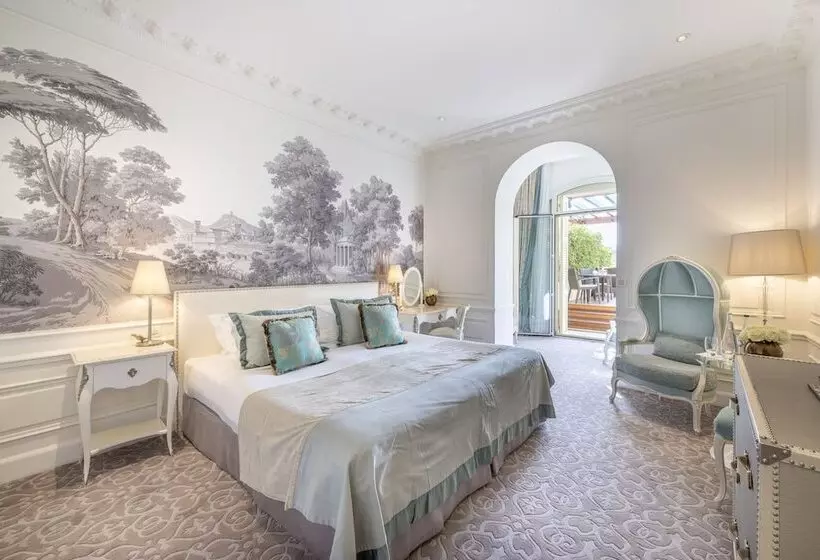 سوییت جونیور با چشم‌انداز دریا, Hôtel Hermitage Monte Carlo