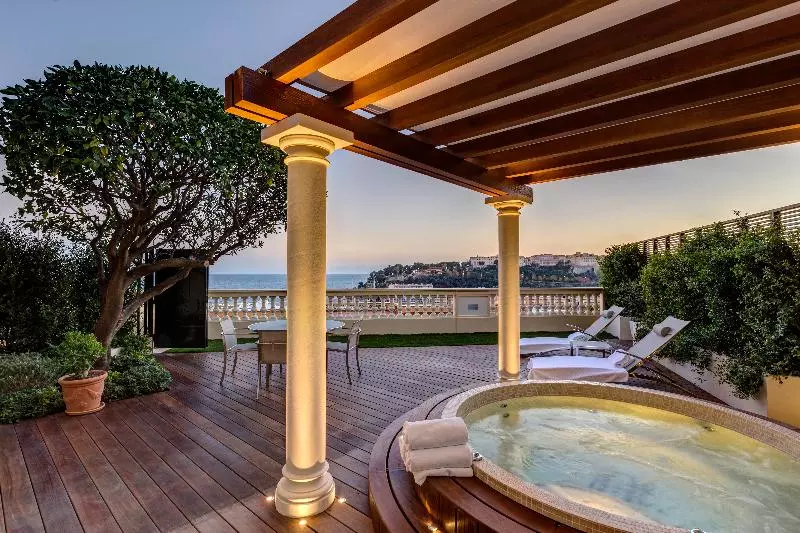 سوییت با چشم‌انداز دریا, Hôtel Hermitage Monte Carlo