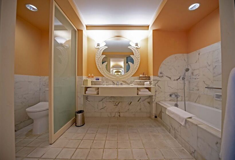 اتاق لوکس با چشمانداز دریا, Hyatt Regency Saipan