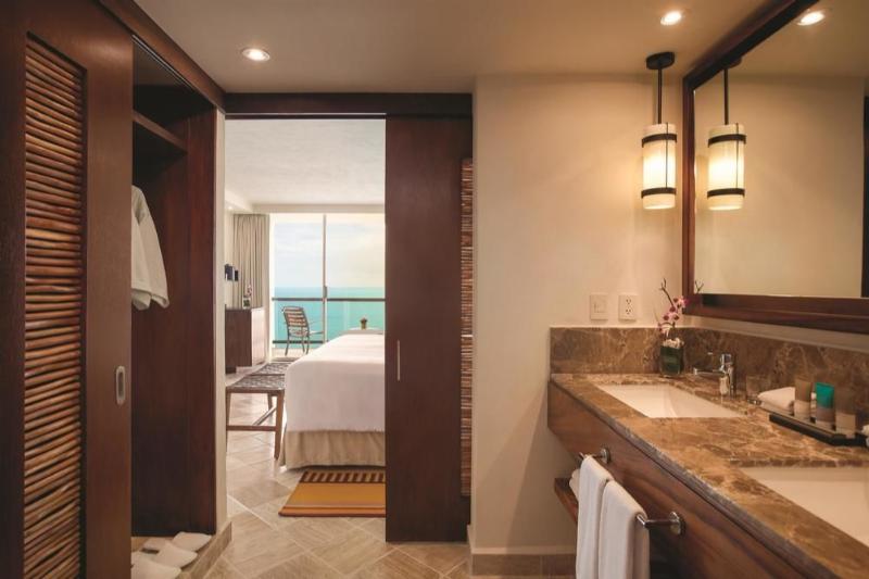 Номер Стандарт Вид на Море с Балконом, Hyatt Ziva Puerto Vallarta