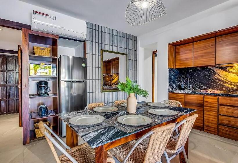 جناح بغرفتي نوم, Marboka Hotel & Suites