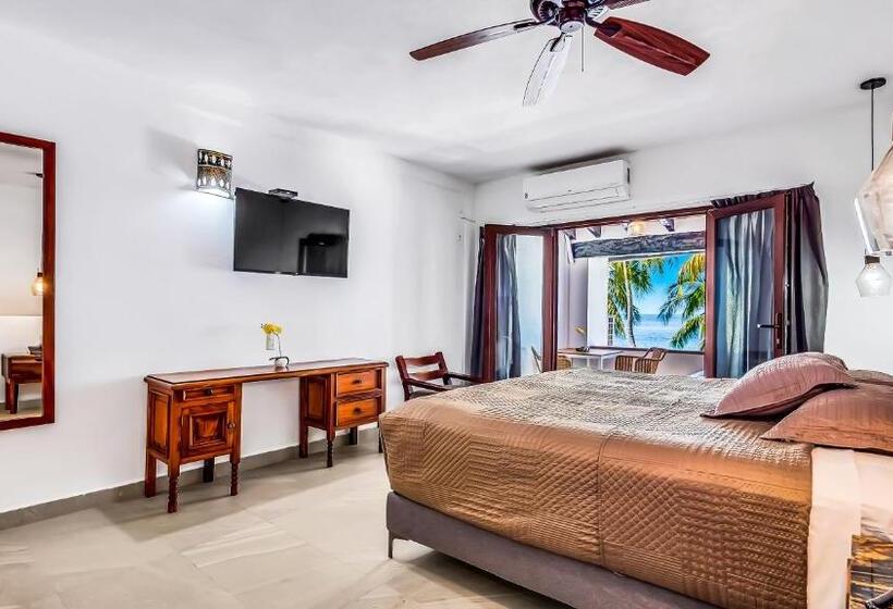 Deluxe Rum, Marboka Hotel & Suites