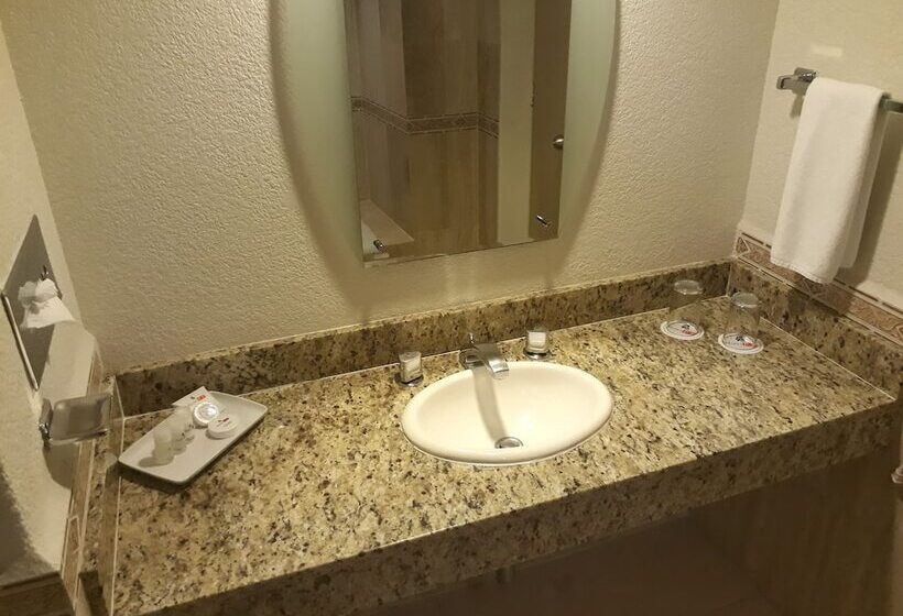 اتاق استاندارد با 2 تخت دوبل, Pf