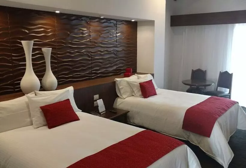 ２ダブルベッドのスタンダードルーム, Radisson Hotel Tapatio Guadalajara