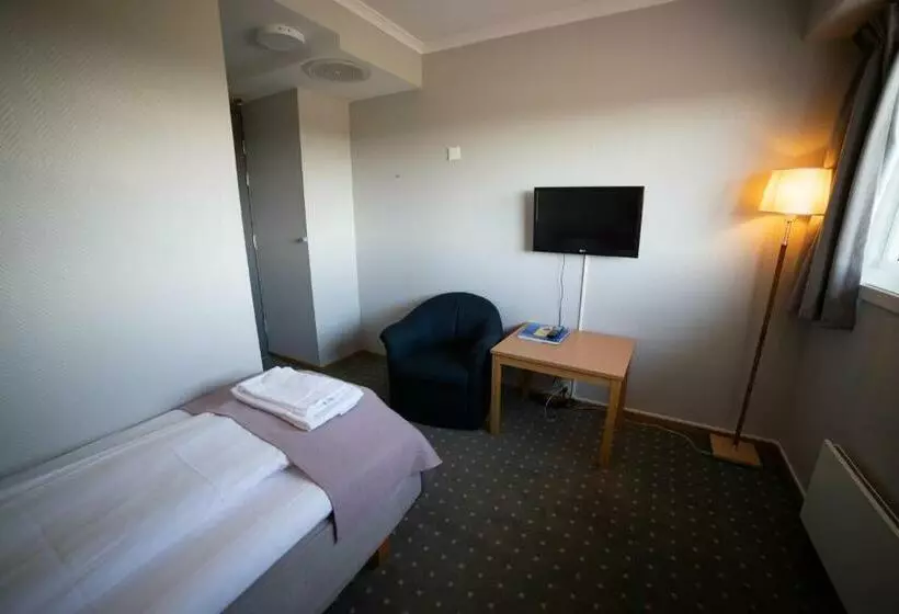 Standard Yhden Hengen Huone, Torp