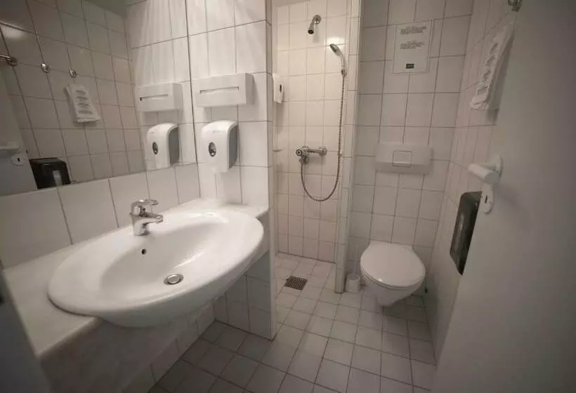 Standard-huone, Torp