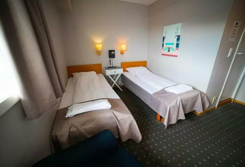 Standard Kolmen Hengen Huone, Torp