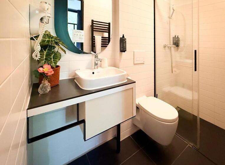 اتاق راحتی سه تخته, De Pijp Boutique Hotel