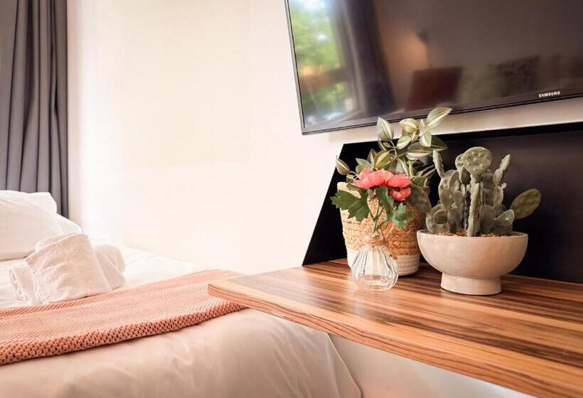 舒适三人间, De Pijp Boutique Hotel
