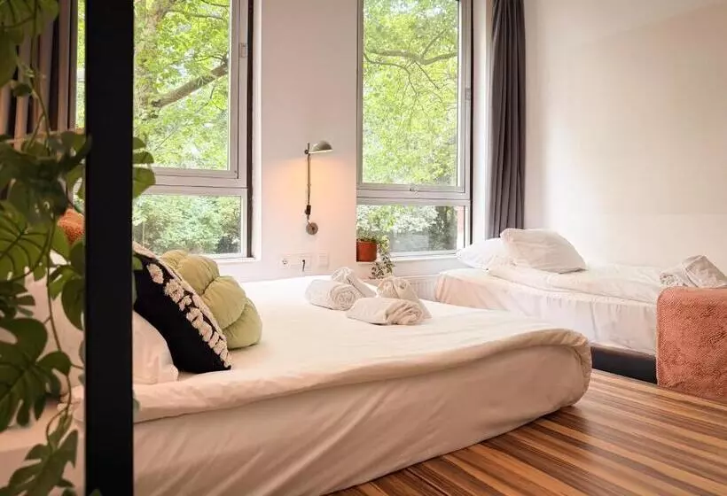 اتاق راحتی سه تخته, De Pijp Boutique Hotel