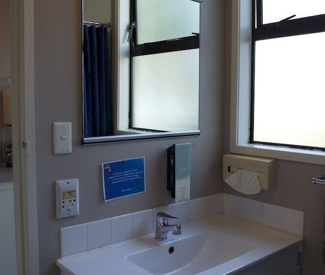 إستوديو قياسى, Diplomat Motel