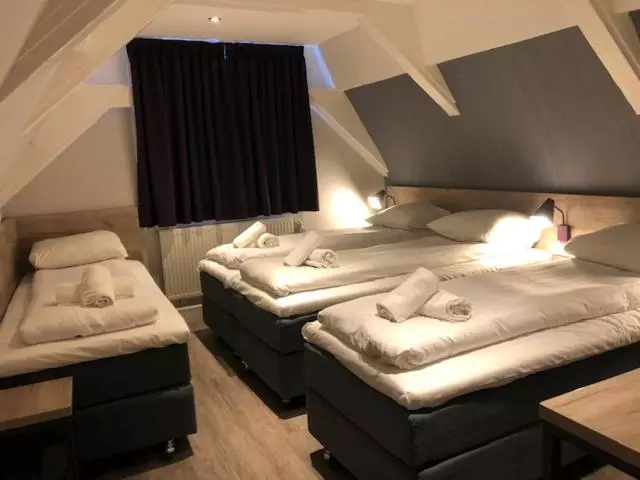 اتاق استاندارد چهار تخته, Facade Hotel Amsterdam