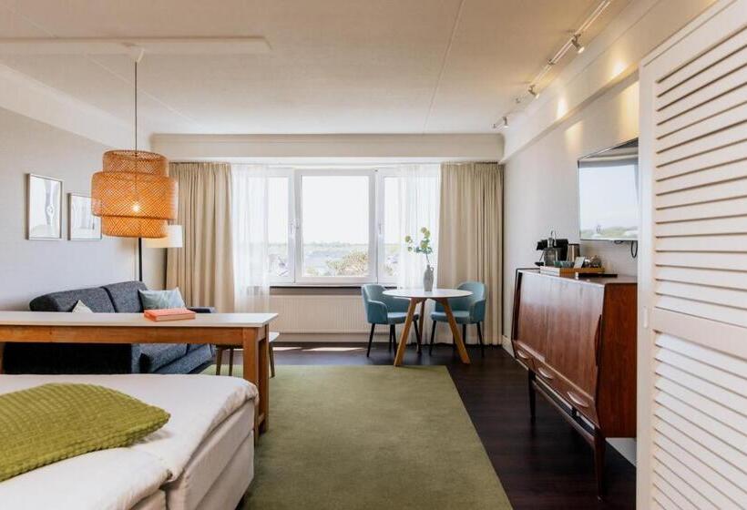 جناح مطل على المدينة, Grand Hotel Opduin