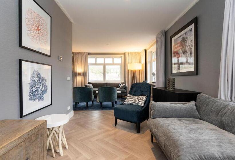 ‫فيلا غرفة نوم واحدة, Grand Hotel Opduin