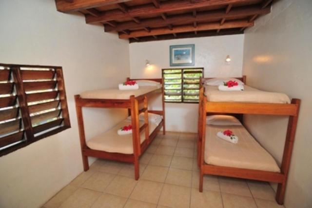 공동 객실, Hideaway Island Resort