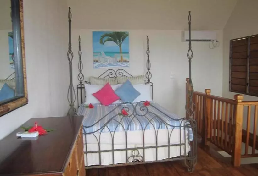 ویلای یک اتاق خوابه با استخر شنا, Hideaway Island Resort