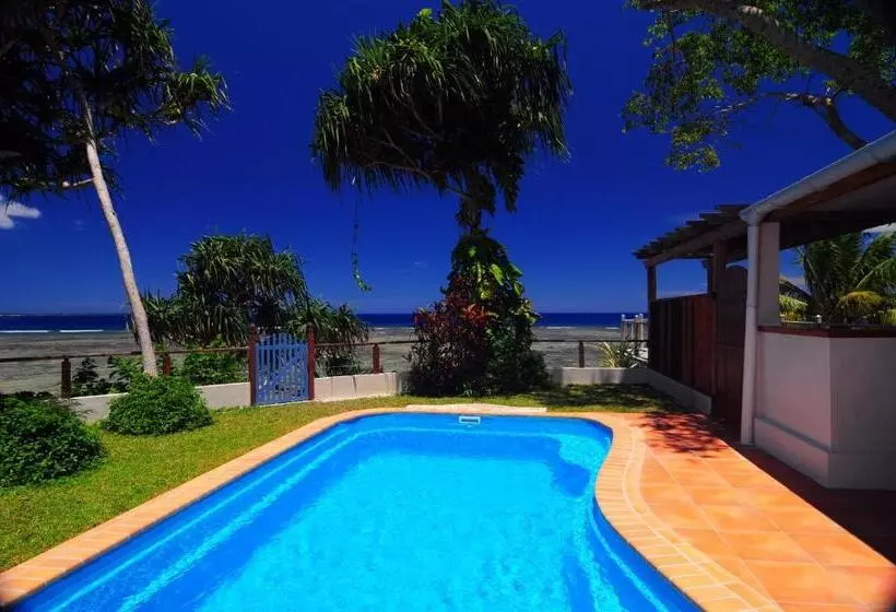 ویلای یک اتاق خوابه با استخر شنا, Hideaway Island Resort