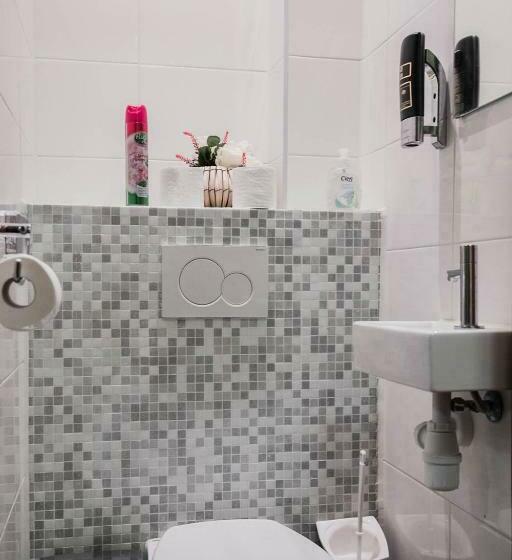 اتاق استاندارد با سرویس بهداشتی مشترک, Atlanta