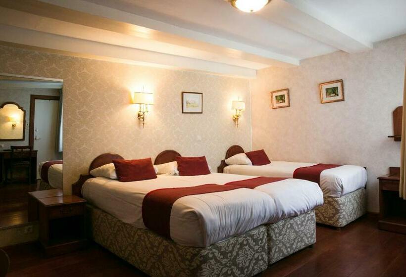 اتاق راحتی سه تخته, Atlanta