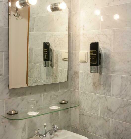 اتاق عادی, Atlanta