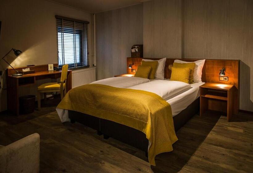 חדר קומפורט, De Limbourg