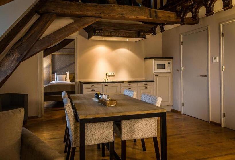 דירת חדר, De Limbourg