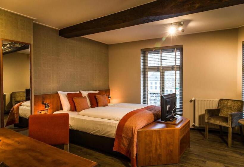 חדר סופריור, De Limbourg