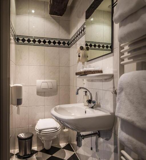 חדר סופריור, De Limbourg