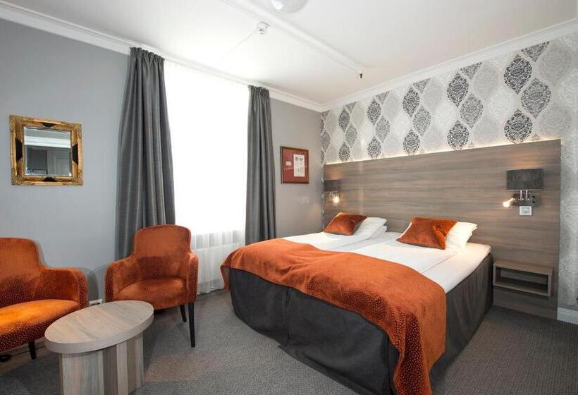 غرفة قياسية, Dr. Holms