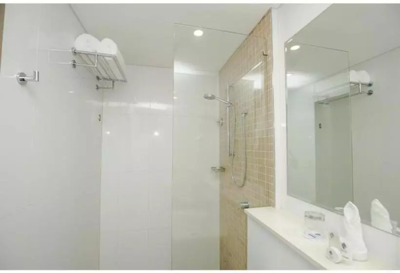 اتاق پرمیوم, Ela Beach Hotel & Apartments