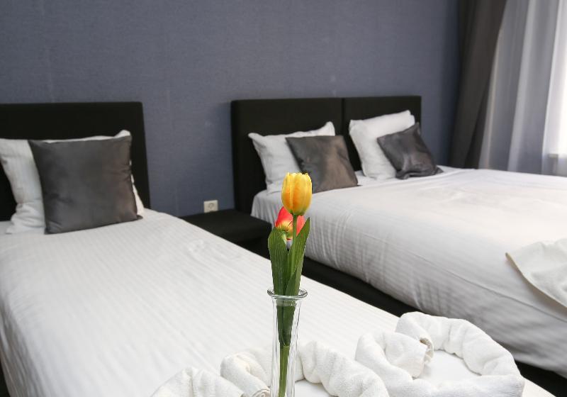 اتاق استاندارد چهار تخته, Flipper Amsterdam