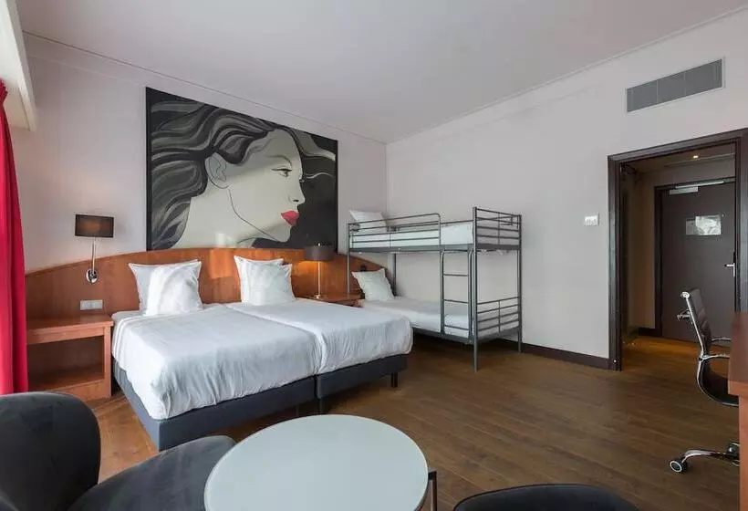 スタンダード４人部屋, Leonardo Hotel Utrecht City Center